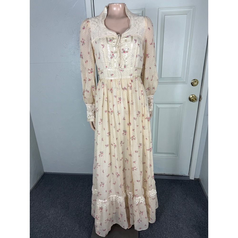 Vintage 70s Gunne Sax Dress 7 Prairie Floral Lace Cottage Bohemian Cream TT23